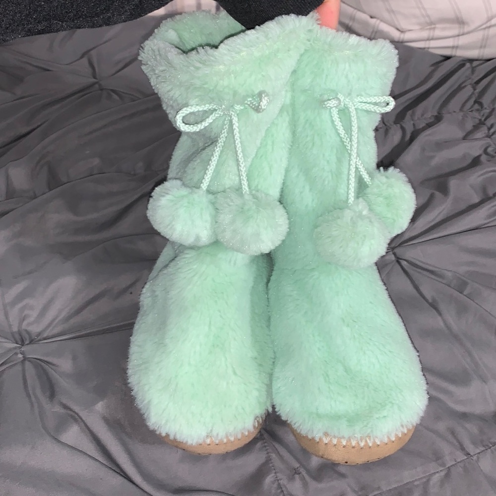 NEW! Old Navy Slipper Boots